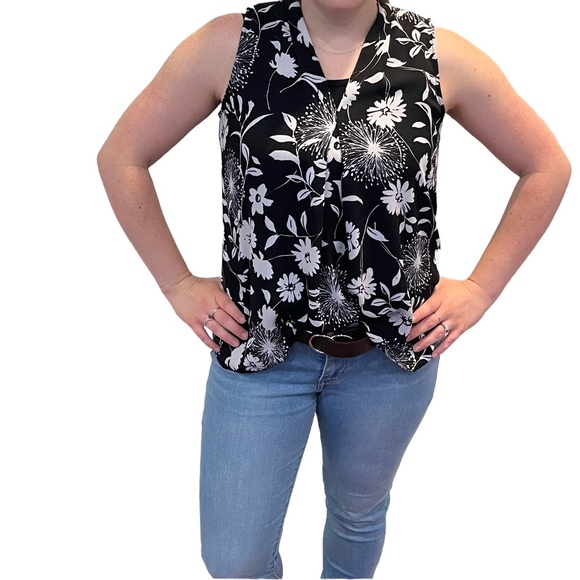 EUC Vince Camuto Floral Tank Top - Picture 2 of 5